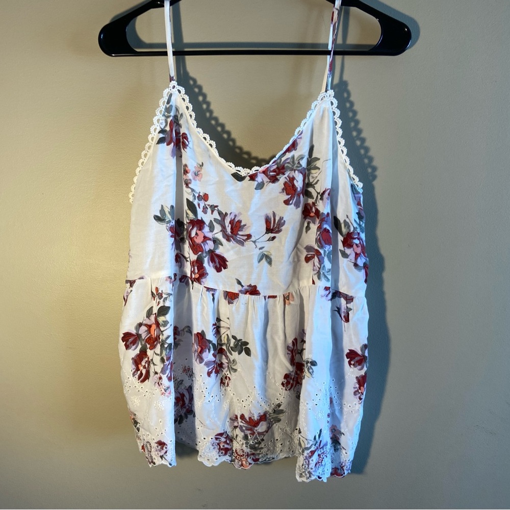 Baby doll, lacey tank!